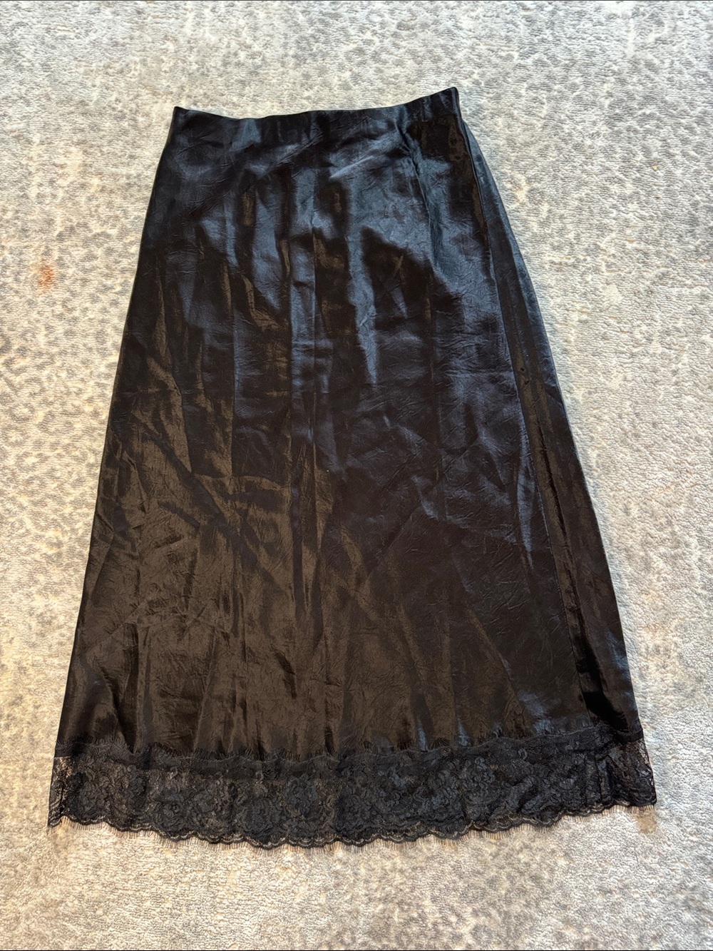 Satin Lace-Hem Midi Skirt - Black